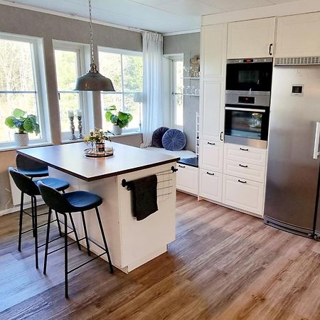 Family Friendly Villa With Sauna In The Nature Borås Esterno foto