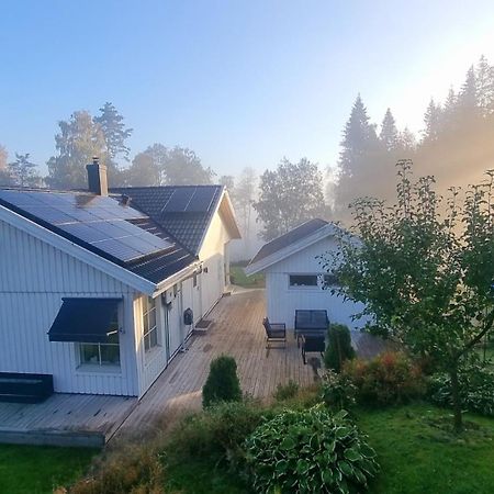 Family Friendly Villa With Sauna In The Nature Borås Esterno foto