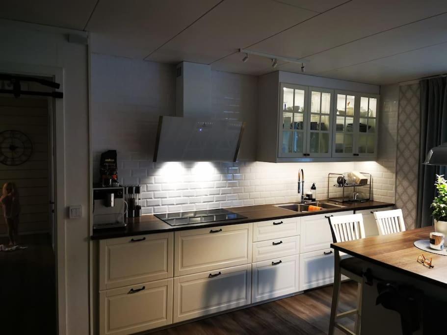 Family Friendly Villa With Sauna In The Nature Borås Esterno foto