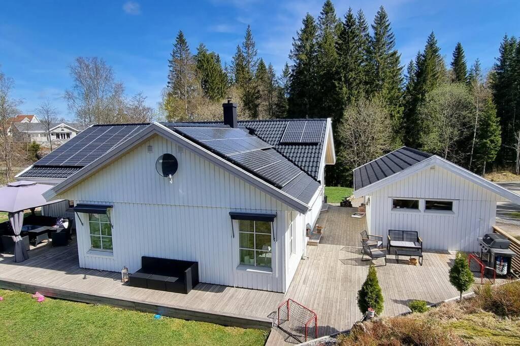 Family Friendly Villa With Sauna In The Nature Borås Esterno foto